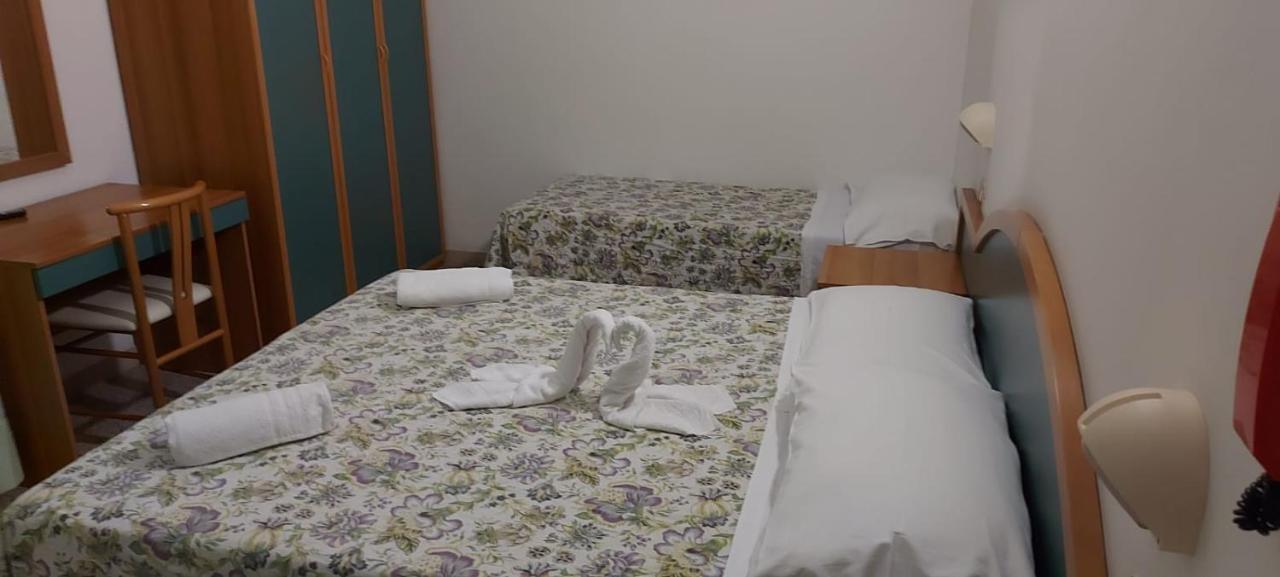 Hotel Santini Rimini Esterno foto