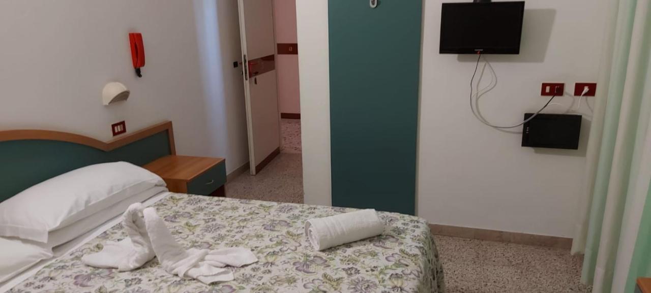 Hotel Santini Rimini Esterno foto