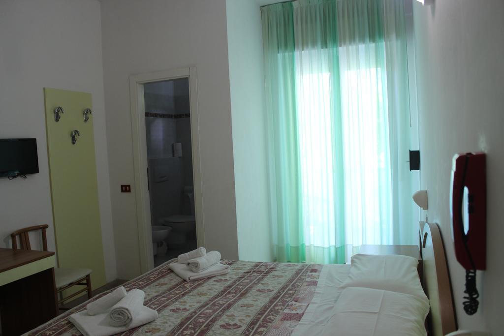 Hotel Santini Rimini Camera foto