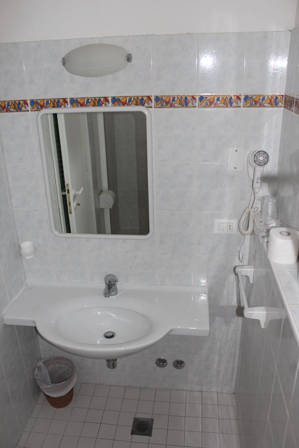 Hotel Santini Rimini Esterno foto