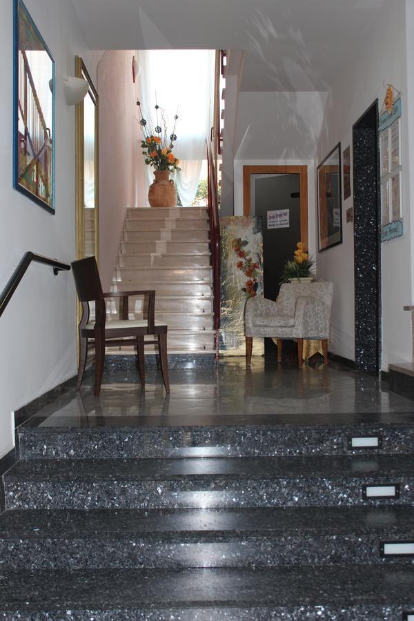 Hotel Santini Rimini Esterno foto
